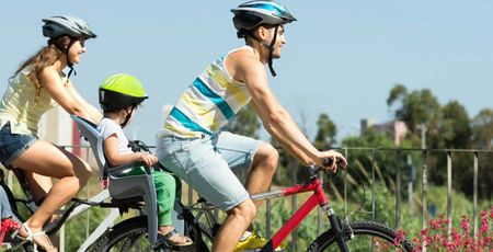 Familie auf Fahrräder Gastro-Rad-Tour 2025 im Osnabrücker Land